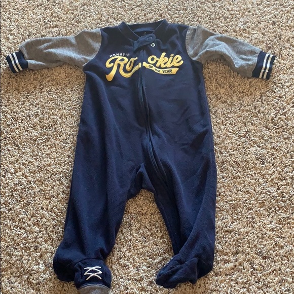 Baby boy 6 month sleepers - Picture 2 of 7